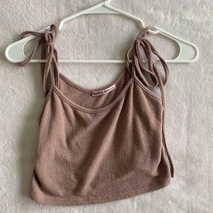 Super cute and soft tank top very cropped